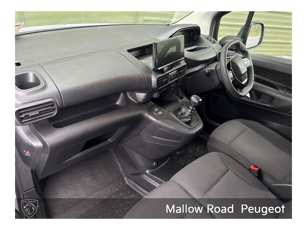 2025 Peugeot Partner