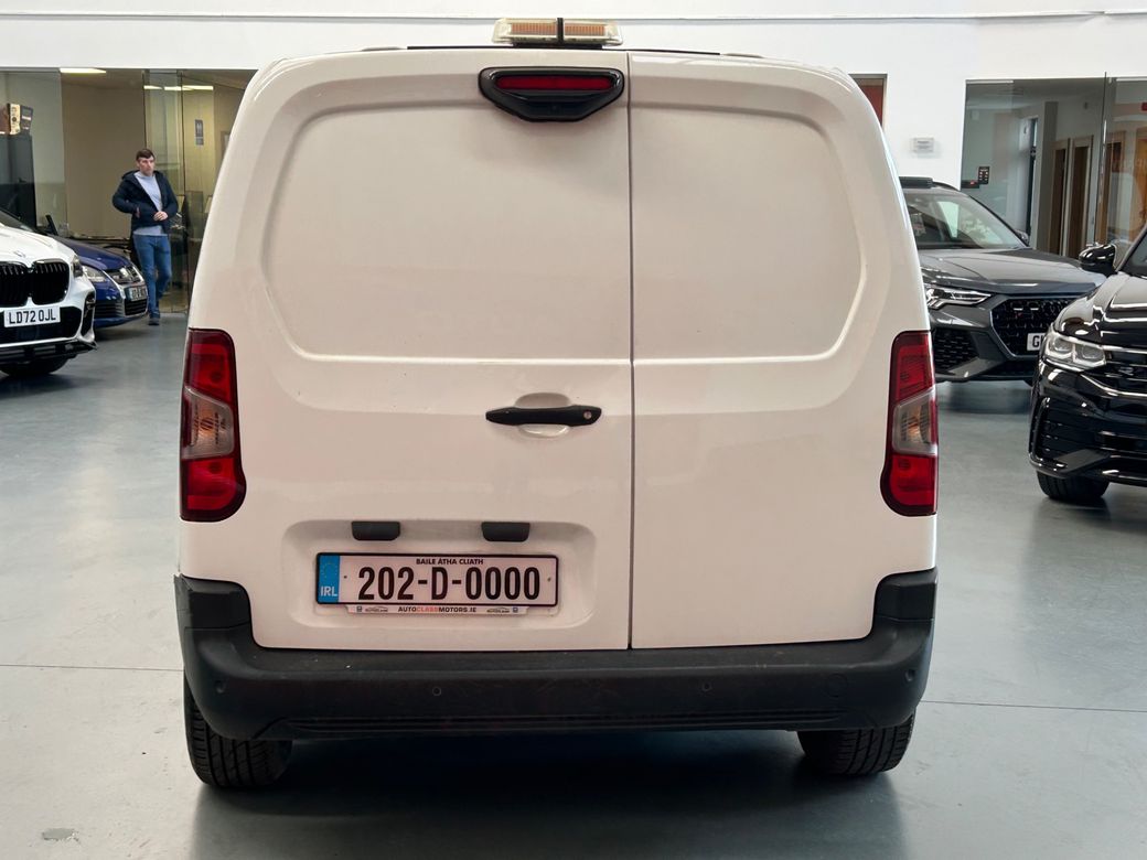 2020 Peugeot Partner