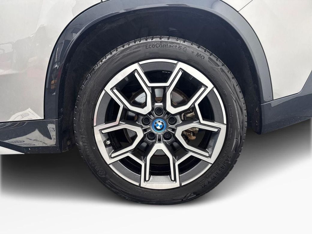 2024 BMW iX1