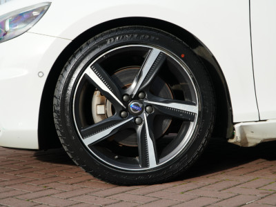 2016 Volvo V40