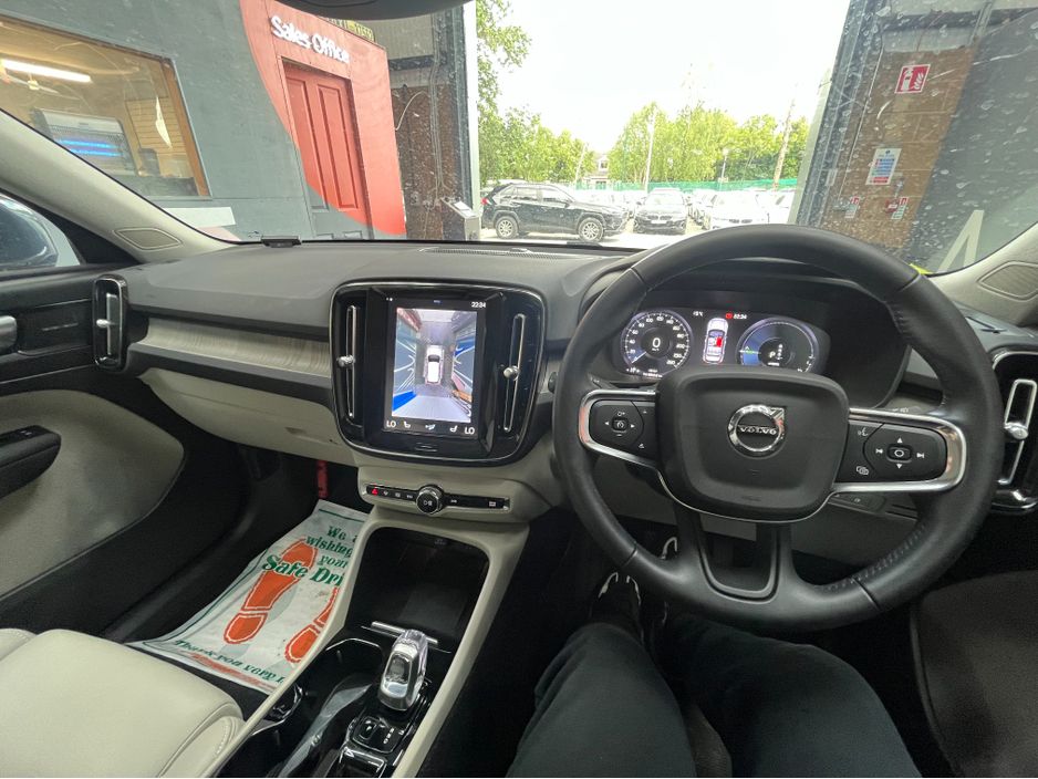 2021 Volvo XC40