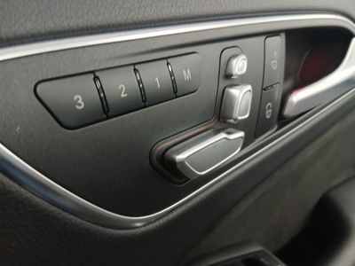 2017 Mercedes-Benz A 180