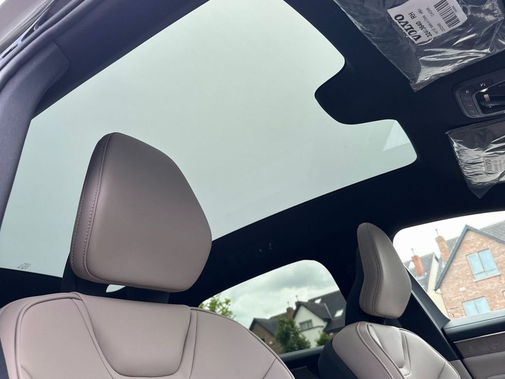 2026 Volvo ES90