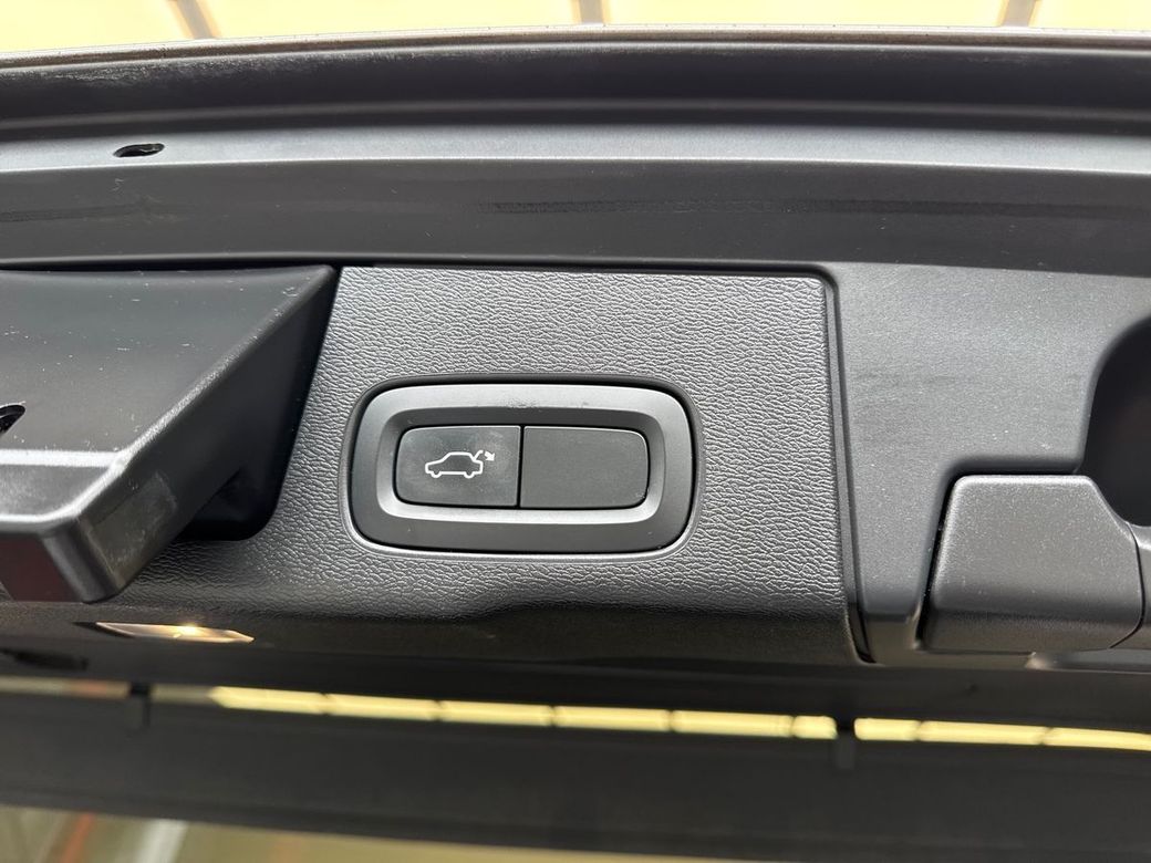 2020 Volvo XC60