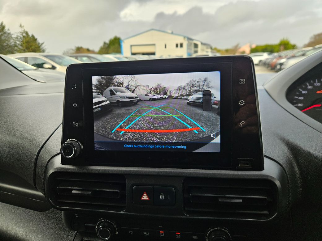 2022 Peugeot Partner