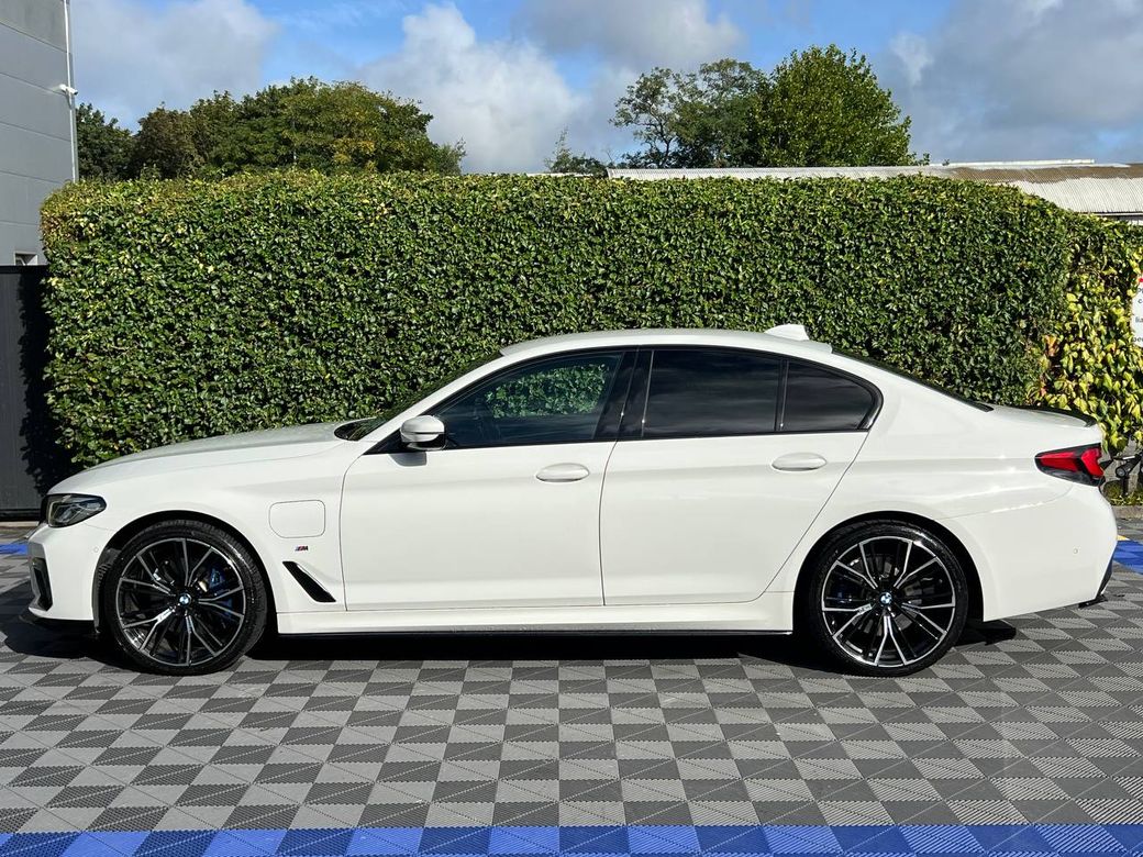 2021 BMW 5 Series