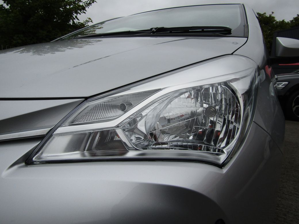 2018 Toyota Vitz