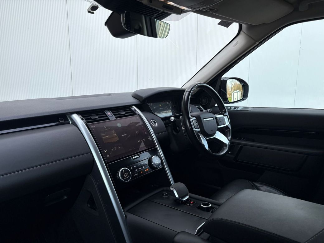 2024 Land Rover Discovery