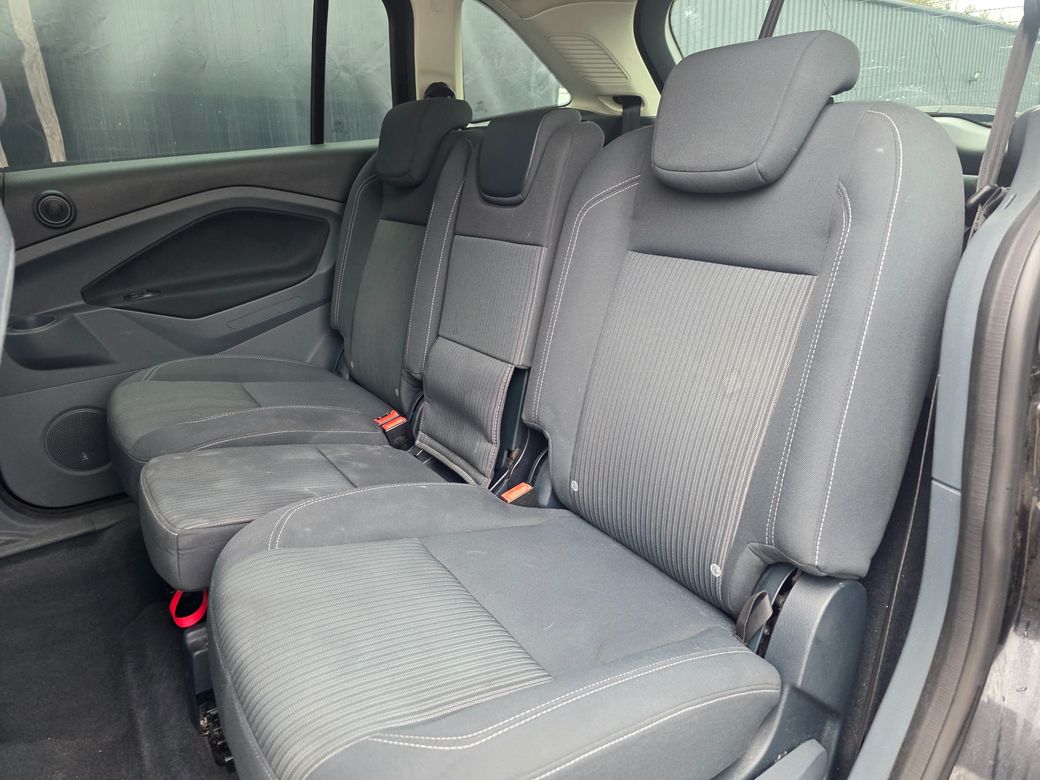 2015 Ford Grand C-Max