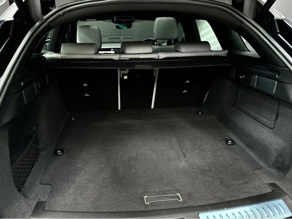 2025 Land Rover Range Rover Velar