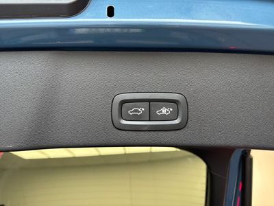2023 Volvo C40