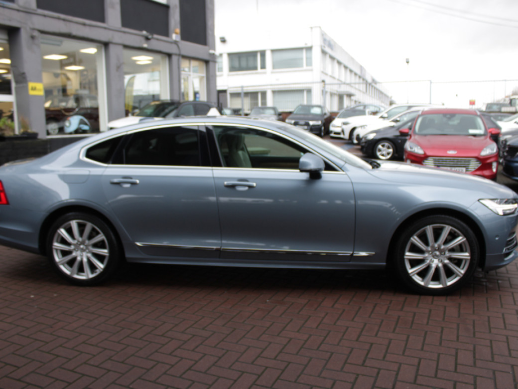 2019 Volvo S90