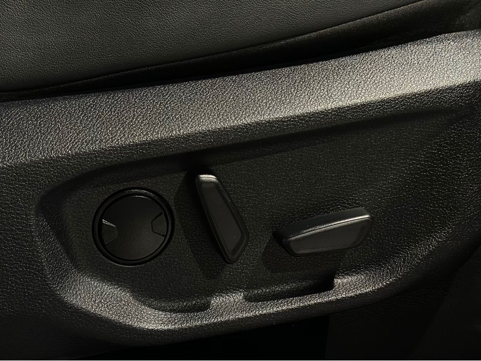 2025 Volkswagen Amarok