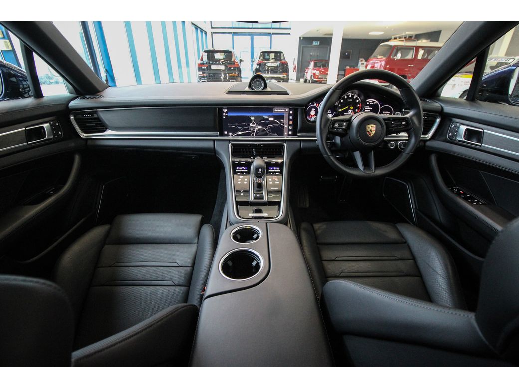2023 Porsche Panamera