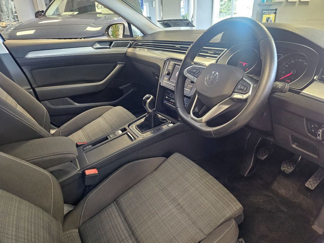 2022 Volkswagen Passat