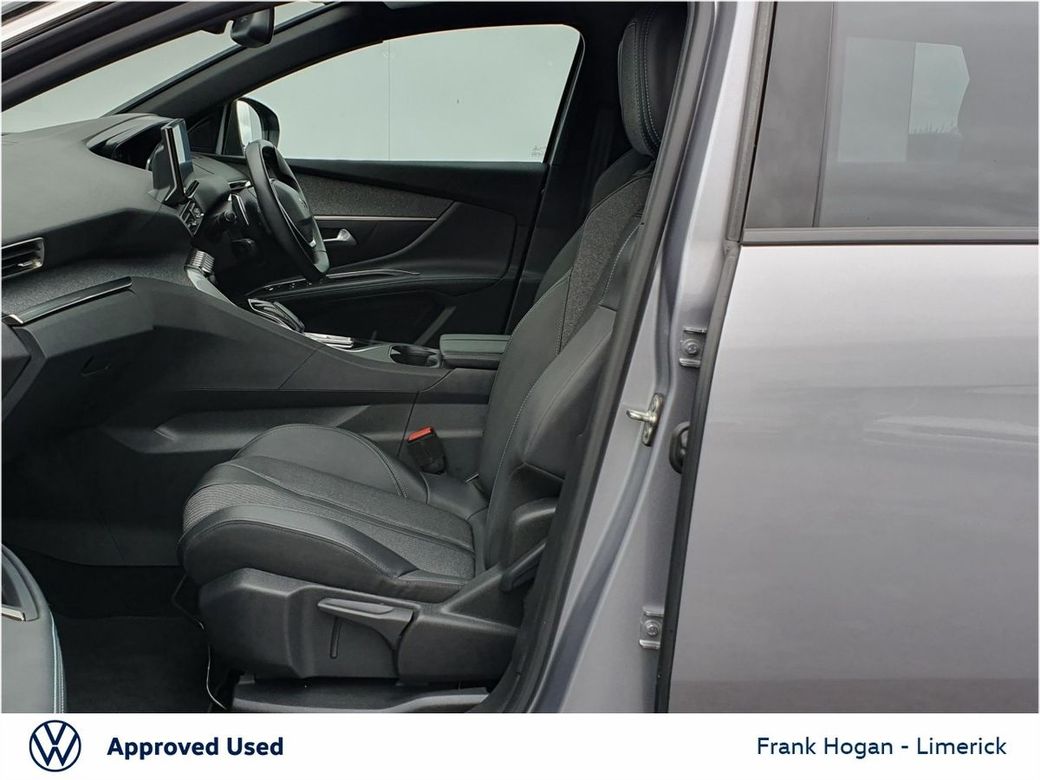 2023 Peugeot 5008