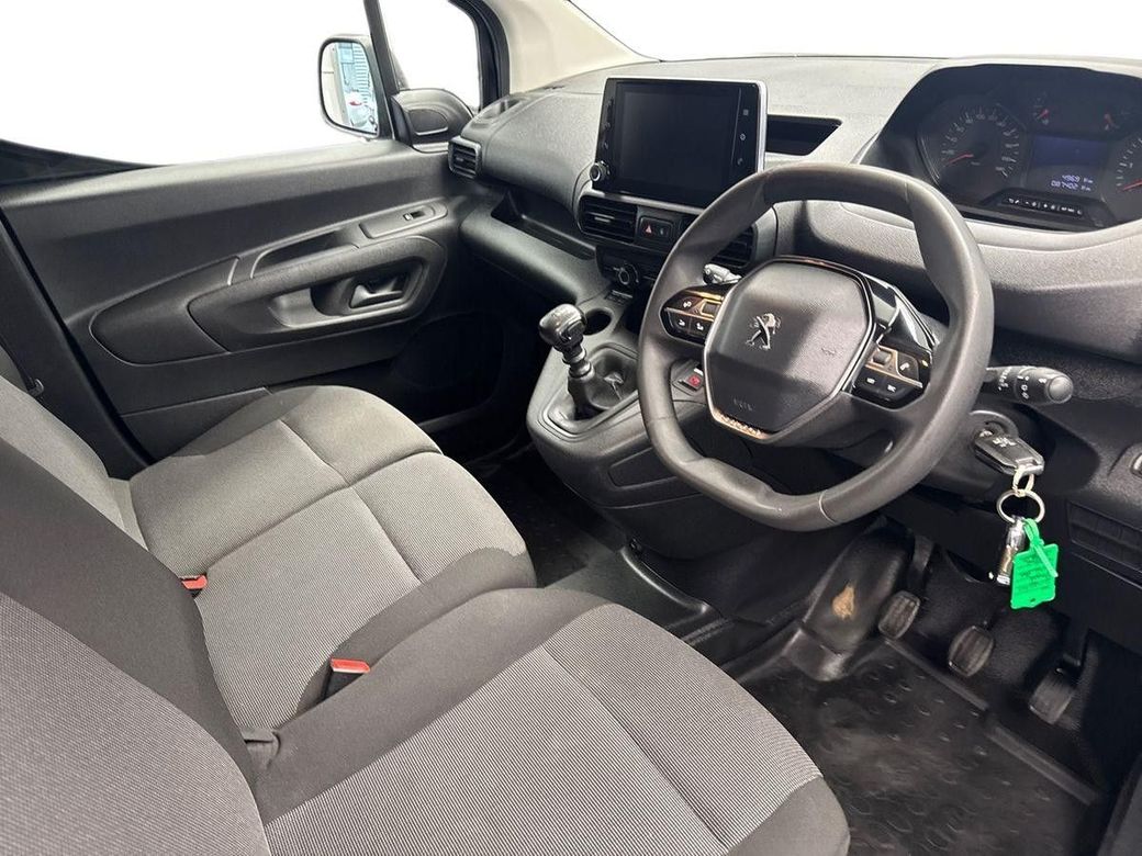 2024 Peugeot Partner