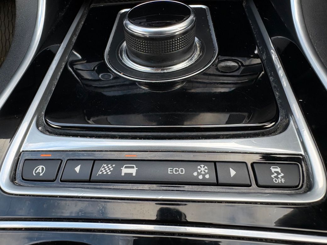 2018 Jaguar XE