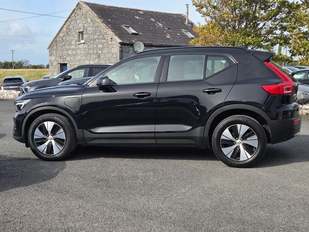 2023 Volvo XC40