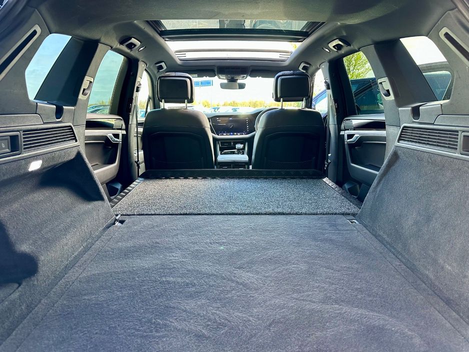 2023 Volkswagen Touareg