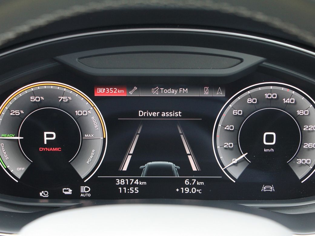 2023 Audi Q8