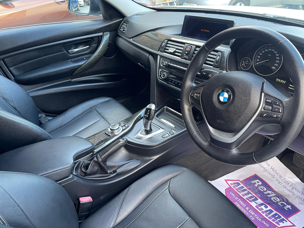 2013 BMW 320