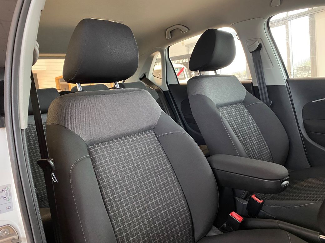 2017 Volkswagen Polo