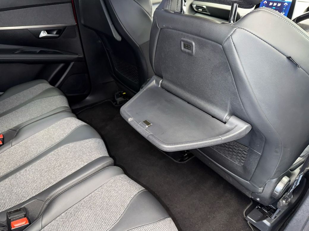 2020 Peugeot 5008