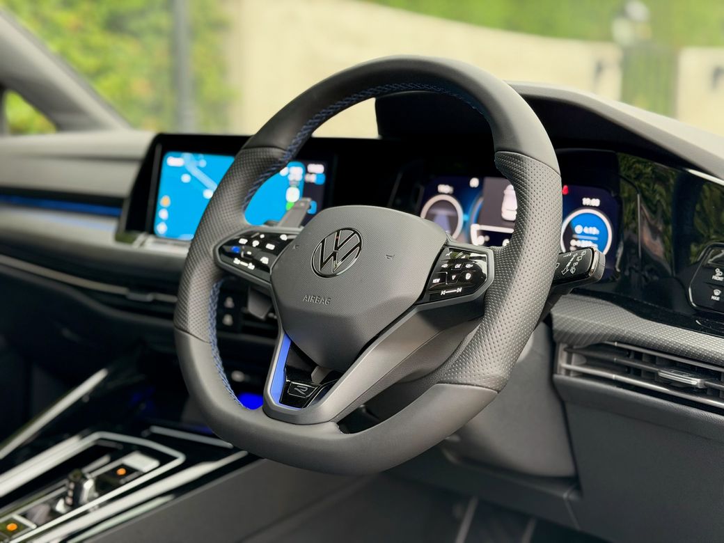 2023 Volkswagen Golf