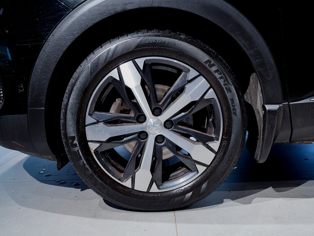 2023 Peugeot 5008
