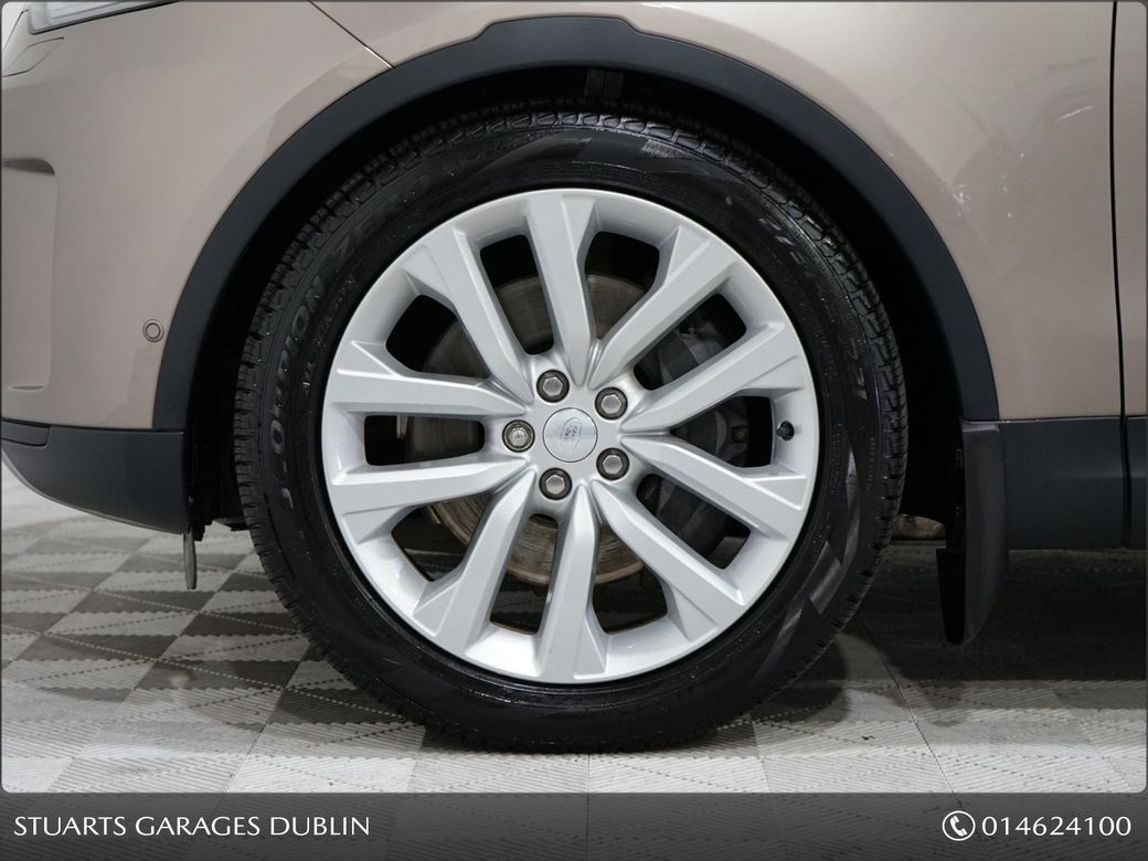 2025 Land Rover Discovery