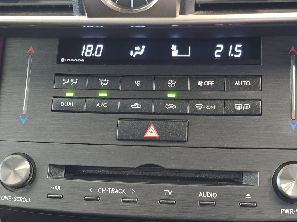 2019 Lexus IS 300h