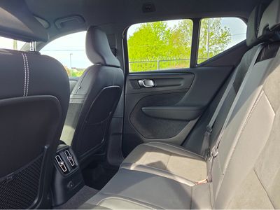 2022 Volvo XC40