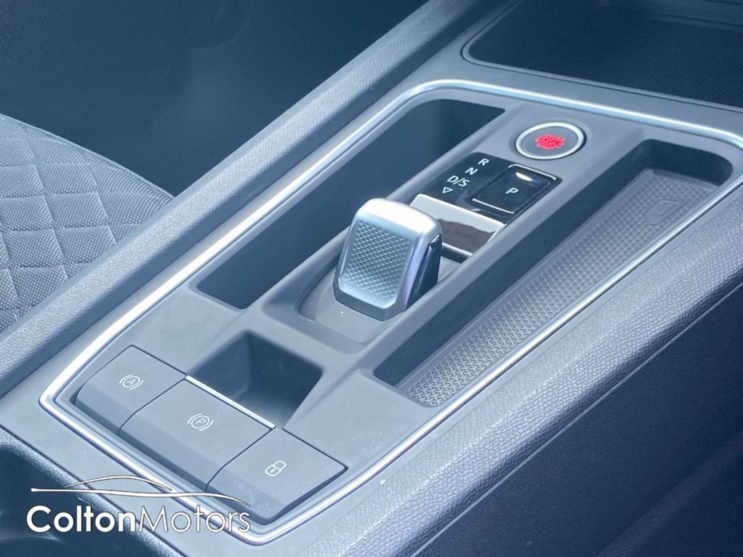 2025 SEAT Leon