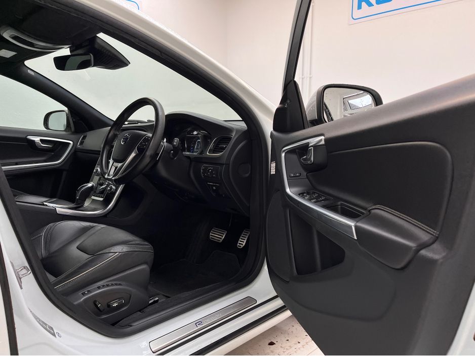 2016 Volvo V60