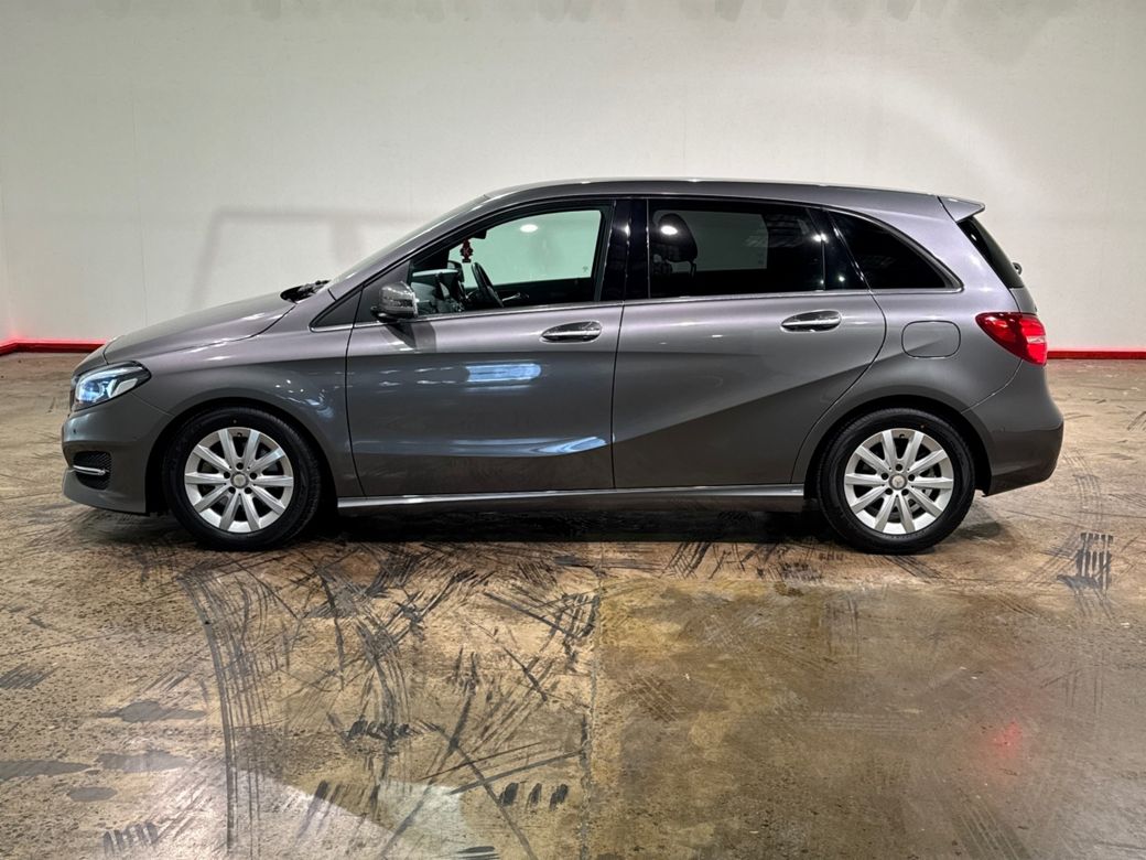 2017 Mercedes-Benz B 180