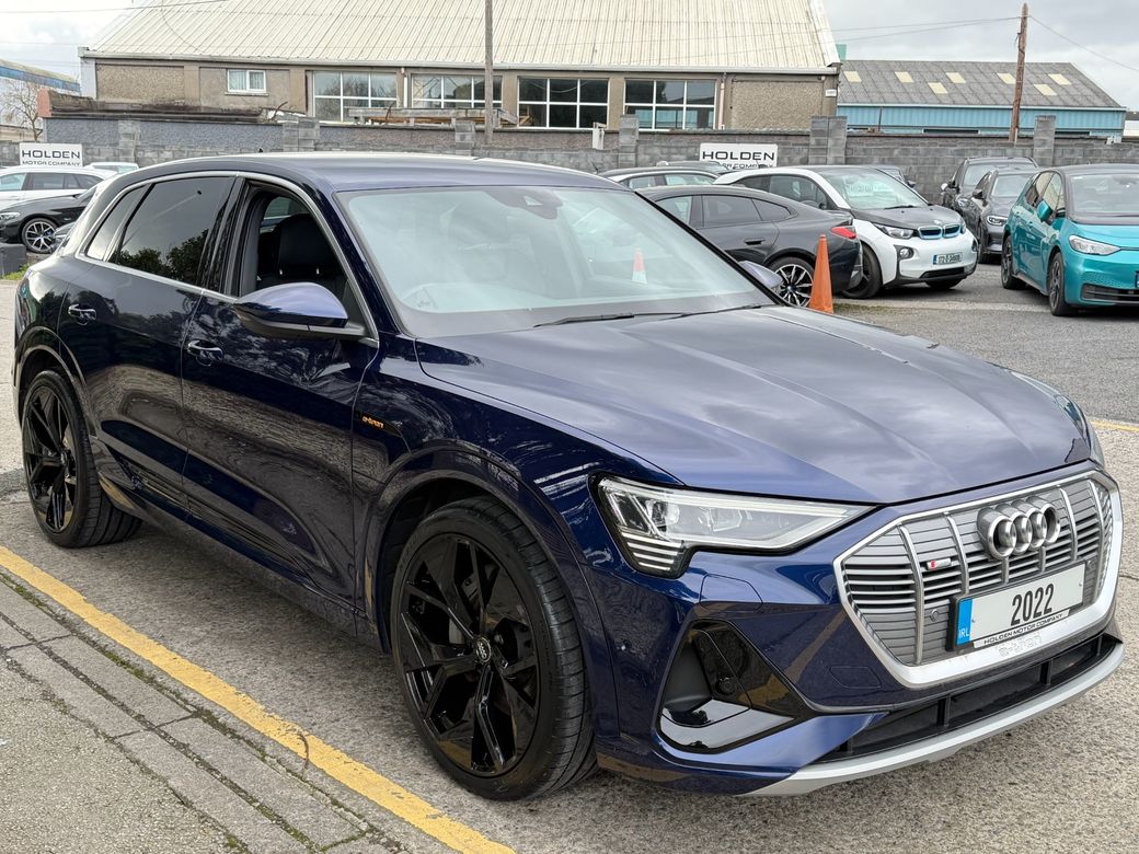 2022 Audi e-tron