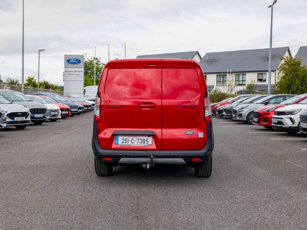 2025 Ford Transit Courier