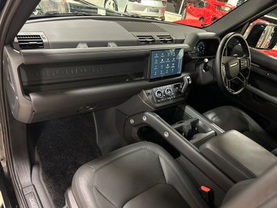 2025 Land Rover Defender