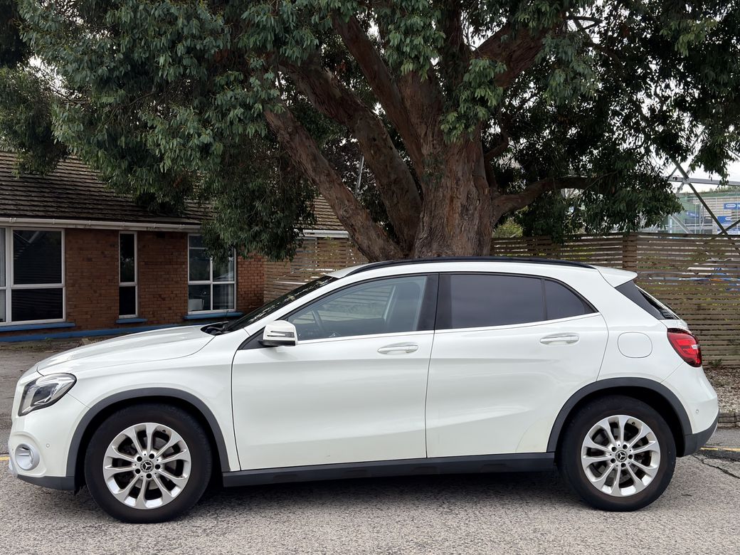 2017 Mercedes-Benz GLA 180
