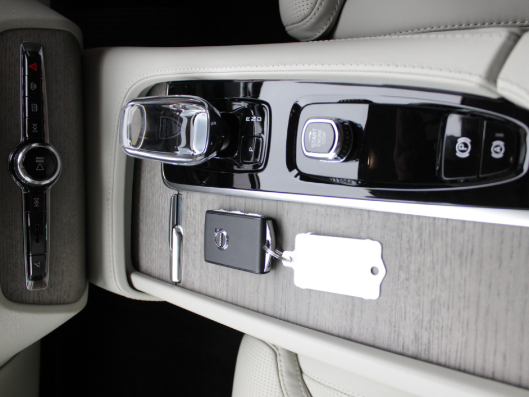 2023 Volvo XC90