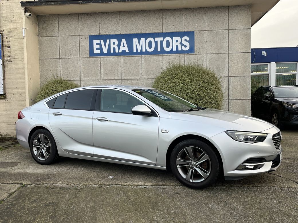 2019 Opel Insignia