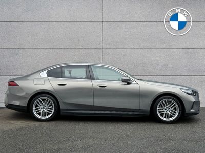 2025 BMW i5