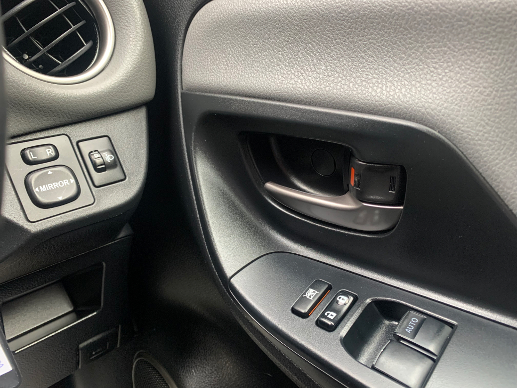 2016 Toyota Yaris