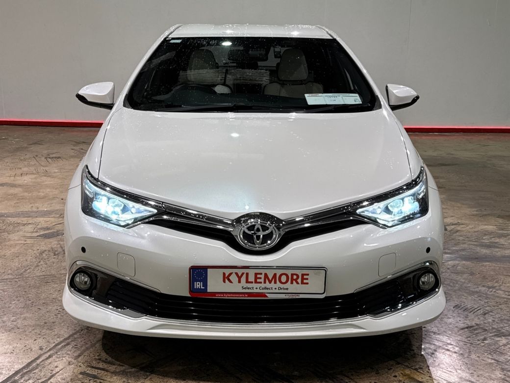 2017 Toyota Auris