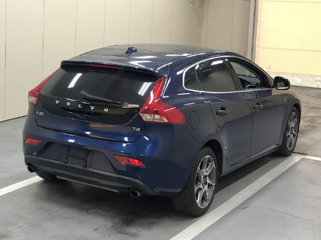 2015 Volvo V40