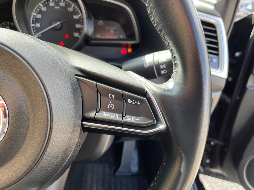 2018 Mazda Axela