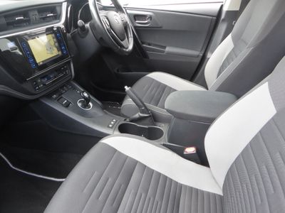2017 Toyota Auris