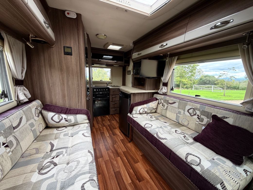 2015 AUTOSLEEPERS NUEVO LOW PROFILE R.H.D MANUAL