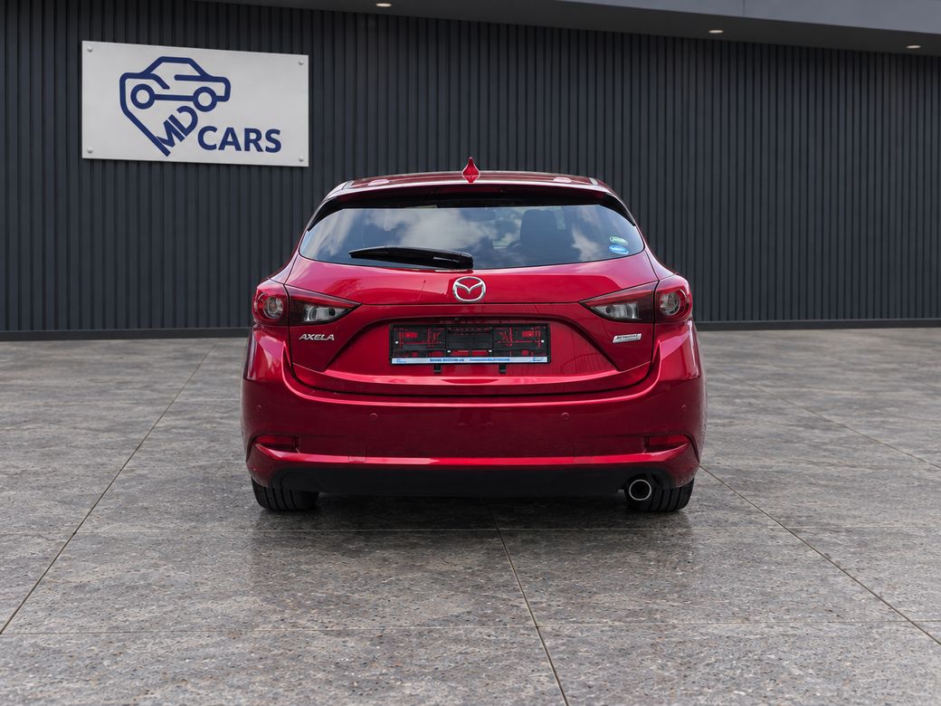 2018 Mazda Axela